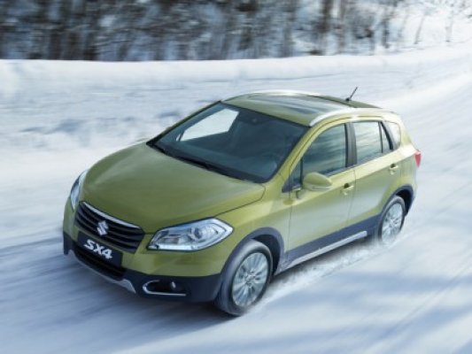 Primele imagini cu noua generaţie Suzuki SX4